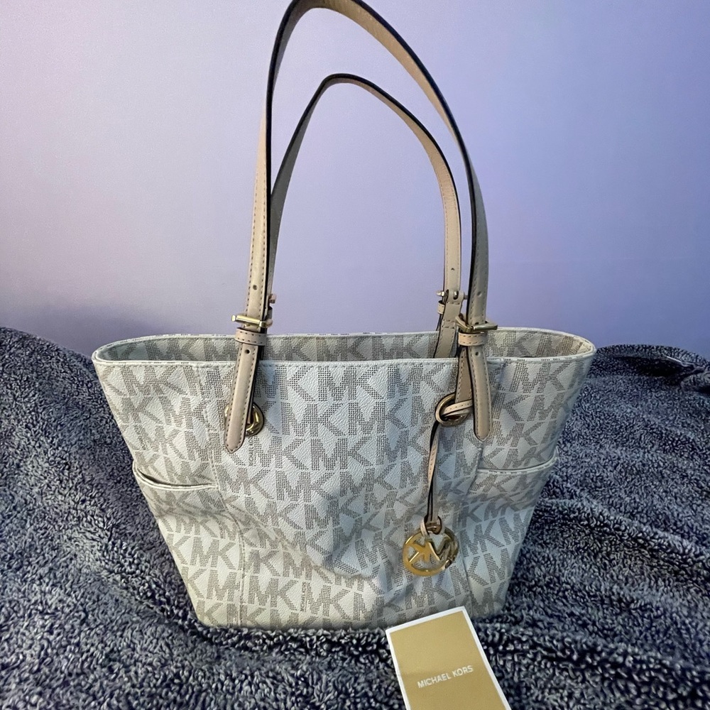 Michael Kors Signature Acorn-tan tote bag